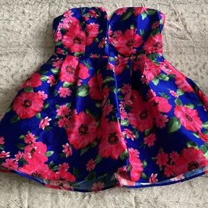 Windsor Party Dress w Pockets